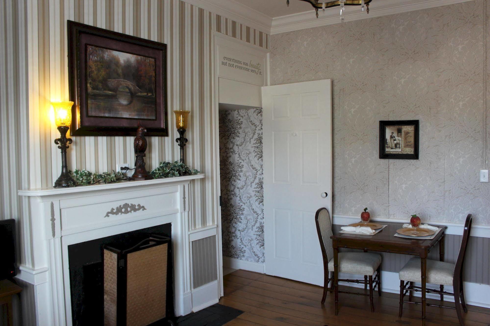 Casselman Inn Grantsville Extérieur photo